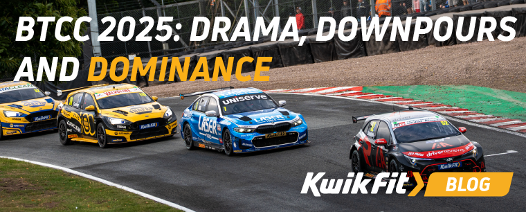 Gordon Shedden leading during race 3 at Oulton Park 2025